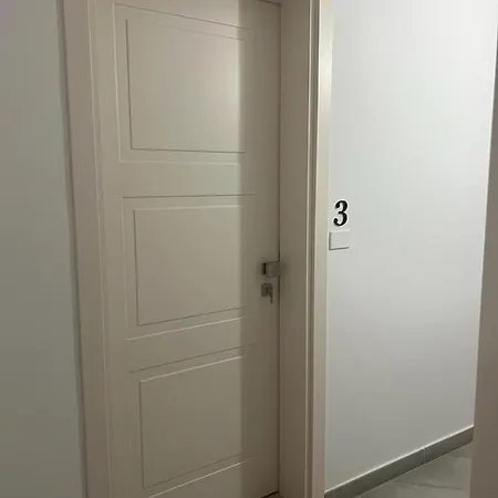 Machiavelli לינה וארוחת בוקר 3*