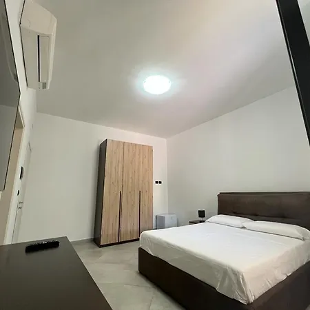 Machiavelli לינה וארוחת בוקר 3*